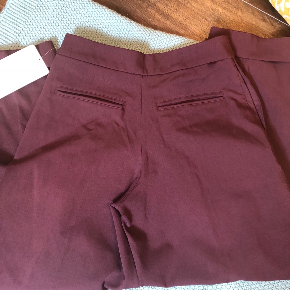 NWT 🍋Lululemon wide leg wander pant size 4